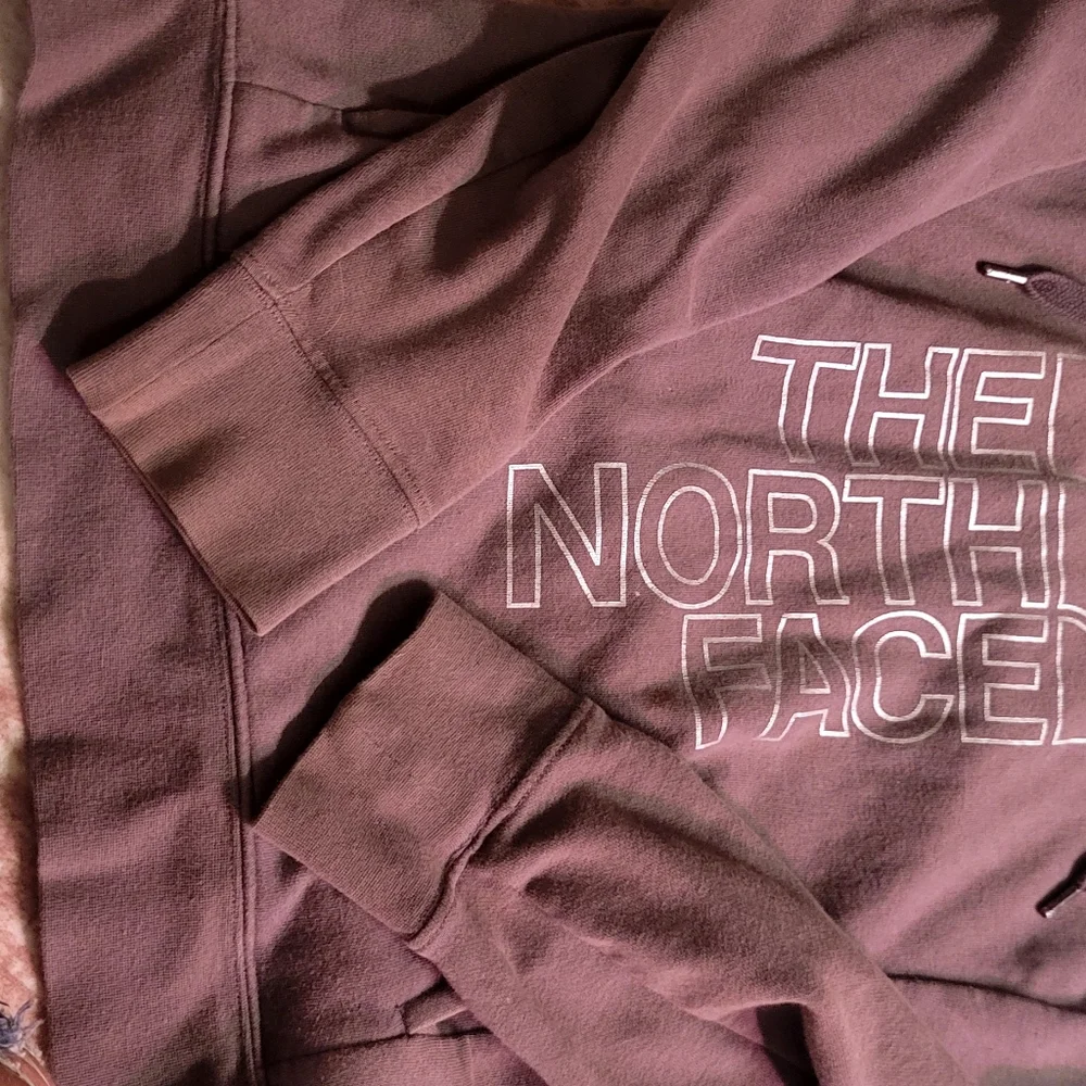 The North Face Women’s Hoodie Sweatshirt Purple Size Medium - Picture 4 of 7